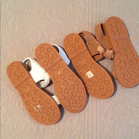 ♠️10/$10! Sandal Bundle - Picture 6 of 8